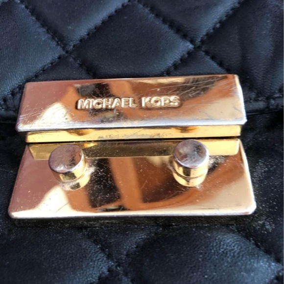 Micheal Kors black quilted purse - Picture 2 of 9